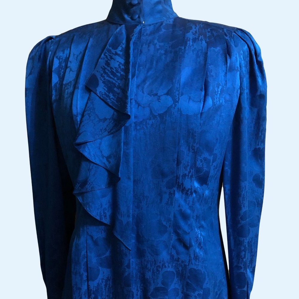Stunning Blue Silk Adrianna Papell Women's Blouse
